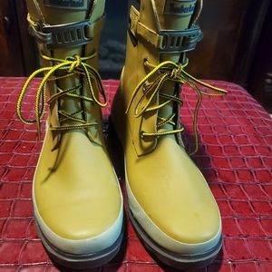 Timberland ladies rainboots size 7 color wheat